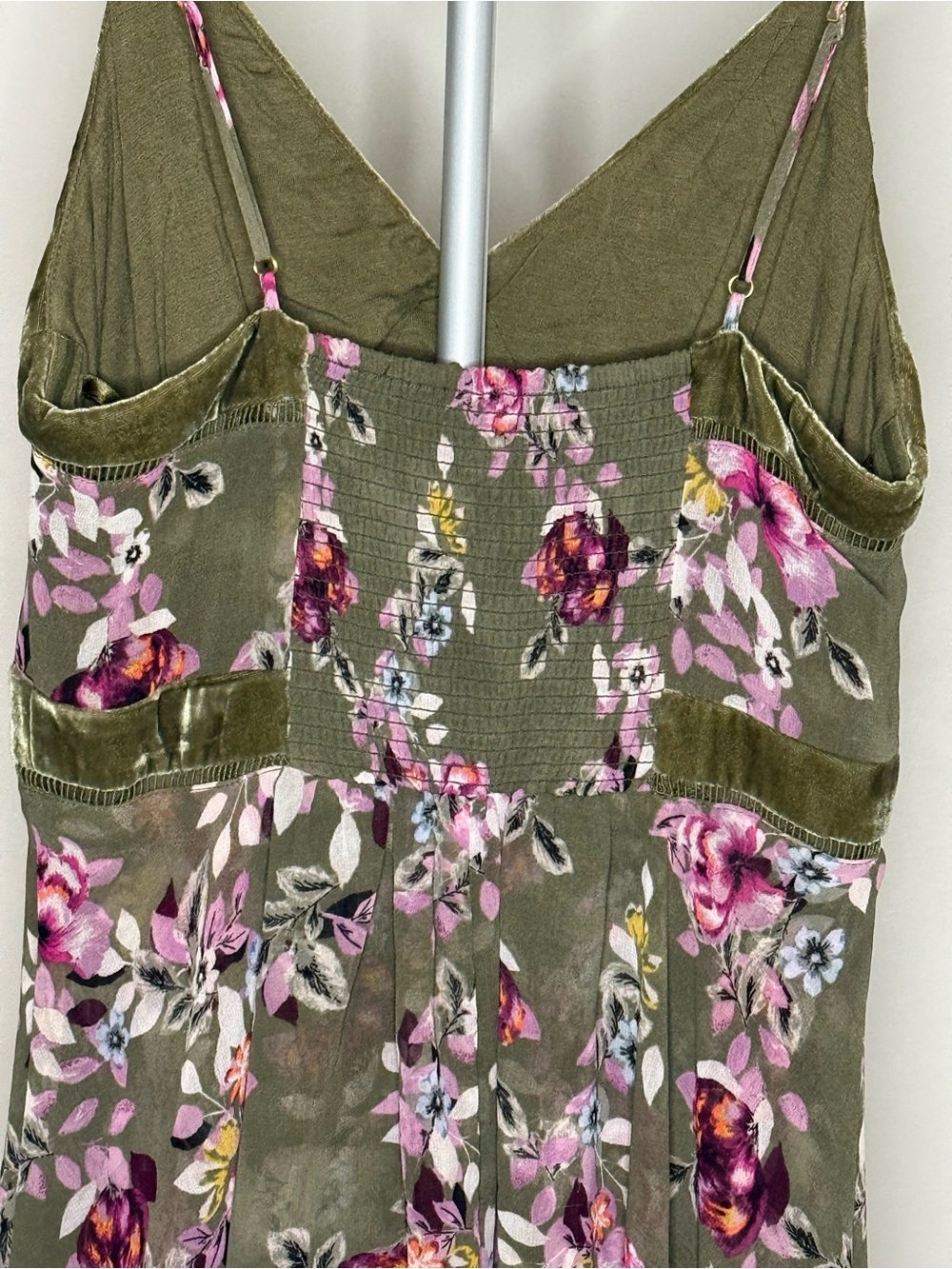 White House Black Market Floral Chiffon Dress with Velvet Trim | Size 4 - Picture 6 of 6